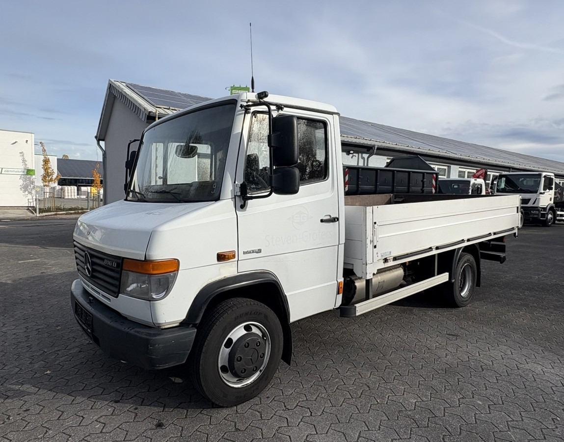 MERCEDES-BENZ Vario 816D Alupritsche 1 Hand - Platós kisteherautó: 1 kép. MERCEDES-BENZ Vario 816D Alupritsche 1 Hand - Platós kisteherautó: 1 kép.