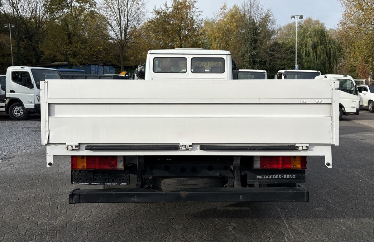 MERCEDES-BENZ Vario 816D Alupritsche 1 Hand - Platós kisteherautó: 5 kép. MERCEDES-BENZ Vario 816D Alupritsche 1 Hand - Platós kisteherautó: 5 kép.