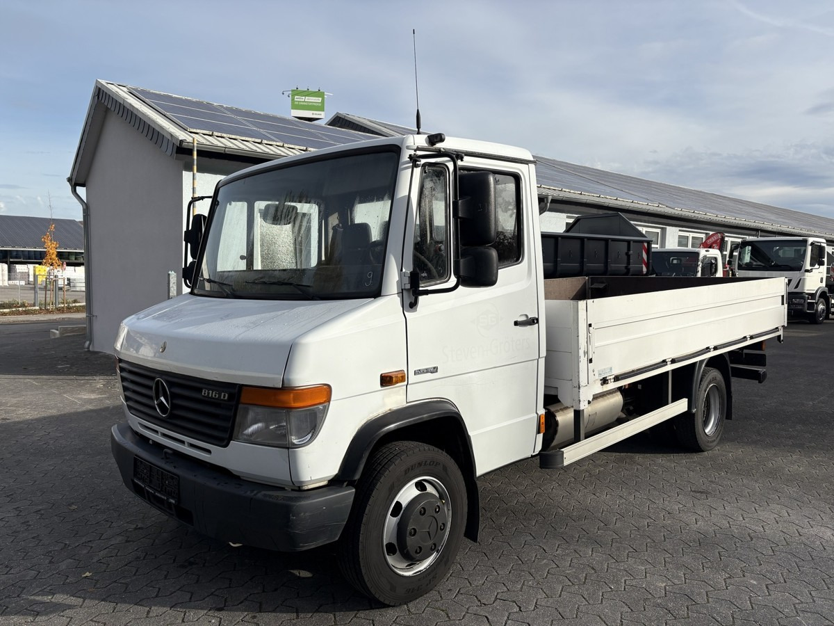 MERCEDES-BENZ Vario 816D Alupritsche 1 Hand - Platós kisteherautó: 2 kép. MERCEDES-BENZ Vario 816D Alupritsche 1 Hand - Platós kisteherautó: 2 kép.