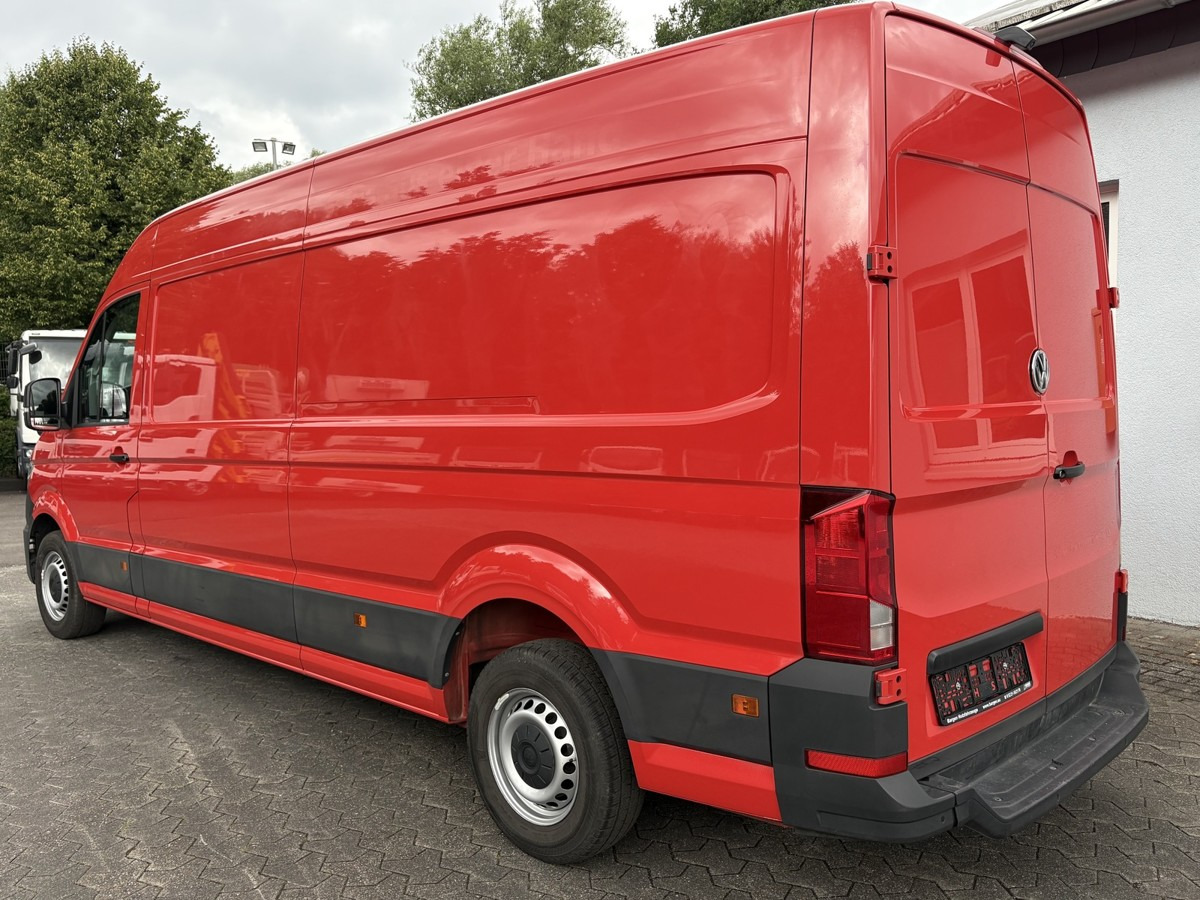 VW Crafter 35 Maxi L4H3 1Hand PDC - Furgon: 4 kép. VW Crafter 35 Maxi L4H3 1Hand PDC - Furgon: 4 kép.