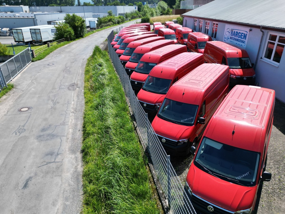 VW Crafter 35 Maxi L4H3 1Hand PDC - Furgon: 1 kép. VW Crafter 35 Maxi L4H3 1Hand PDC - Furgon: 1 kép.