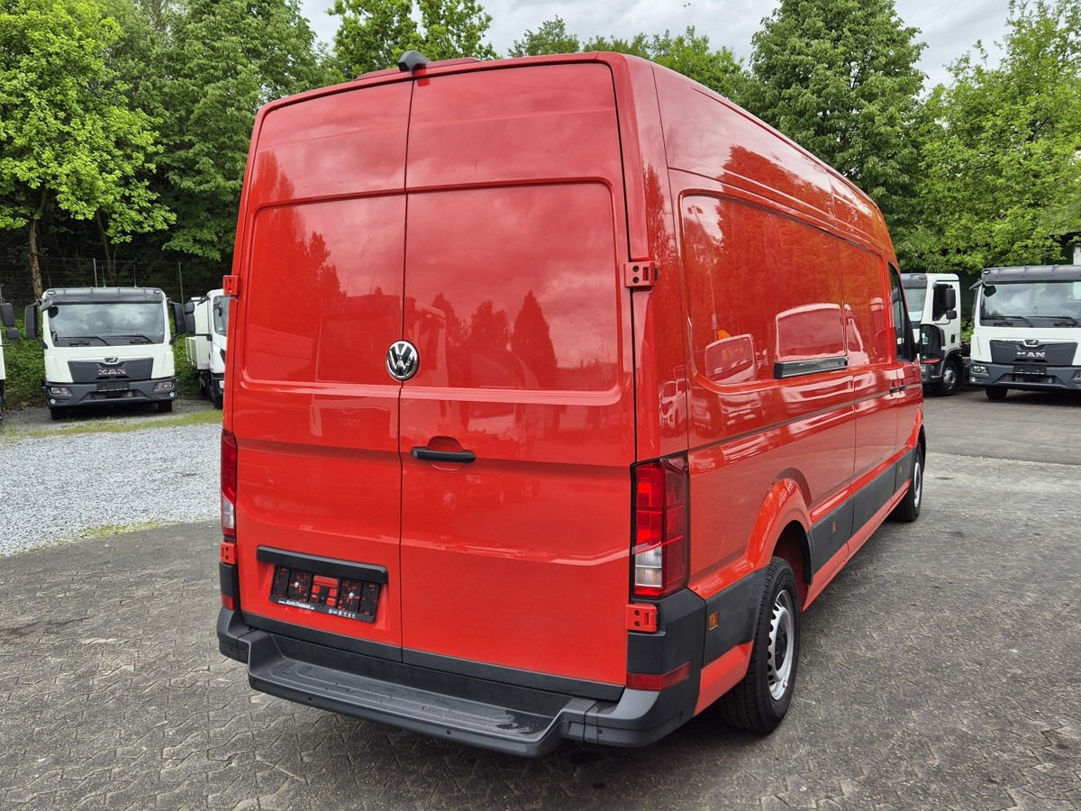 VW Crafter 35 Maxi L4H3 1Hand PDC nur 9tkm! - Furgon: 5 kép. VW Crafter 35 Maxi L4H3 1Hand PDC nur 9tkm! - Furgon: 5 kép.