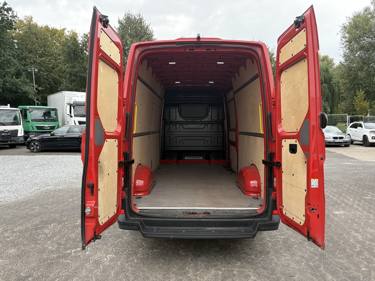 VW Crafter 35 Maxi L4H3 1Hand PDC sofort verfügbar! - Furgon: 5 kép. VW Crafter 35 Maxi L4H3 1Hand PDC sofort verfügbar! - Furgon: 5 kép.