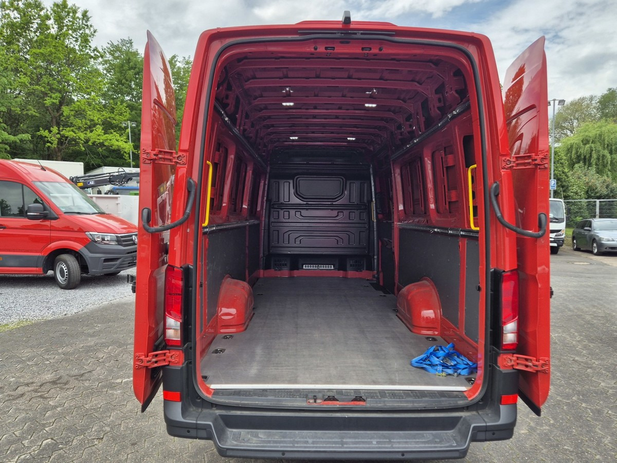 VW Crafter 35 Maxi L5H3 Extralang Kamera - Furgon: 5 kép. VW Crafter 35 Maxi L5H3 Extralang Kamera - Furgon: 5 kép.