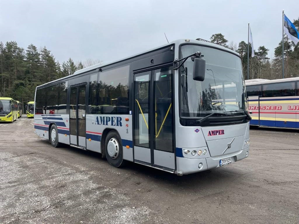 Volvo 8700 B7R - Helyközi busz: 2 kép. Volvo 8700 B7R - Helyközi busz: 2 kép.