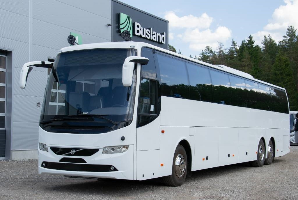 Volvo 9700H B11R - Távolsági busz: 2 kép. Volvo 9700H B11R - Távolsági busz: 2 kép.