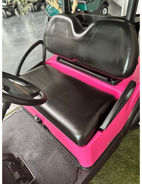 Club Car Tempo Pink with new battery pack - Golfkocsi: 5 kép. Club Car Tempo Pink with new battery pack - Golfkocsi: 5 kép.