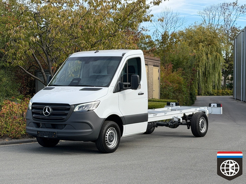 Mercedes-Benz Sprinter 317 / MBUX 10 / NEW / 2 UNITS - Kisteherautó: 1 kép. Mercedes-Benz Sprinter 317 / MBUX 10 / NEW / 2 UNITS - Kisteherautó: 1 kép.