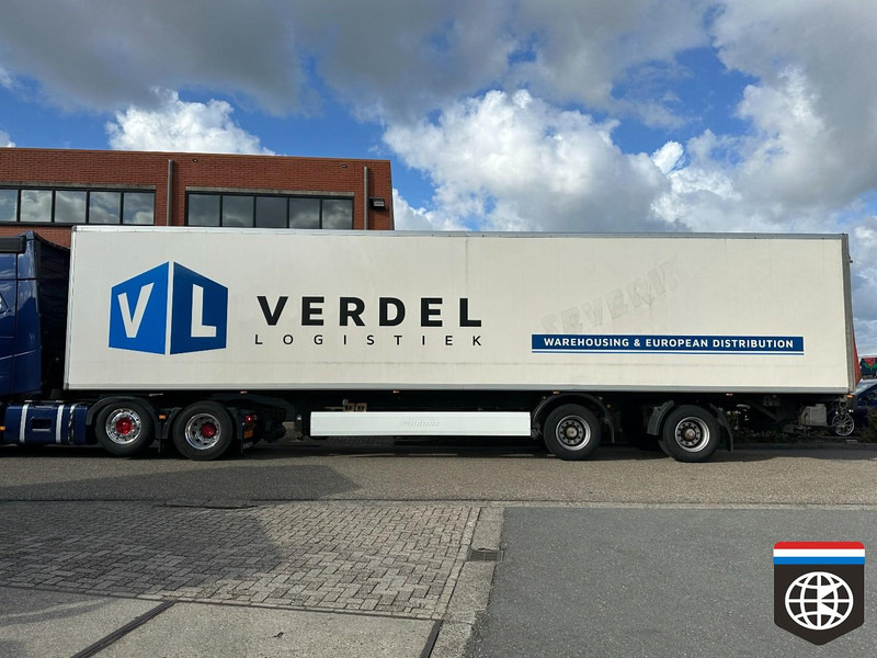 Krone SZR20 250x260 / NEW TYRES / TAILLIFT 3000 KG - Félpótkocsi dobozos: 3 kép. Krone SZR20 250x260 / NEW TYRES / TAILLIFT 3000 KG - Félpótkocsi dobozos: 3 kép.