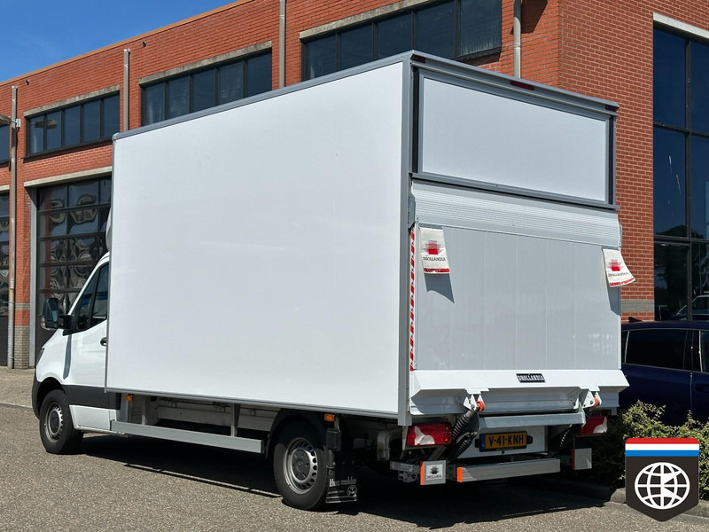 Mercedes-Benz Sprinter - Dobozos kisteherautó: 5 kép. Mercedes-Benz Sprinter - Dobozos kisteherautó: 5 kép.