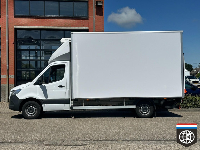 Mercedes-Benz Sprinter lízing Mercedes-Benz Sprinter: 11 kép. Mercedes-Benz Sprinter lízing Mercedes-Benz Sprinter: 11 kép.