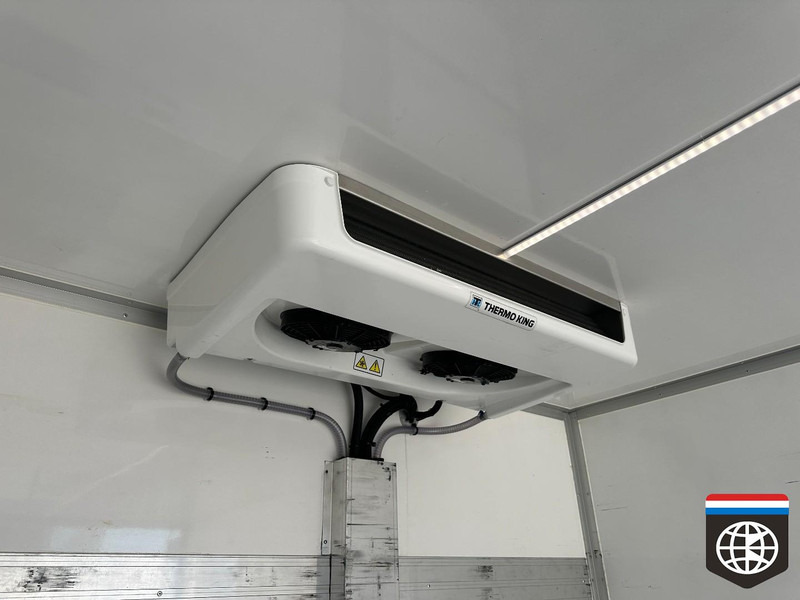 Mercedes-Benz Sprinter lízing Mercedes-Benz Sprinter: 7 kép. Mercedes-Benz Sprinter lízing Mercedes-Benz Sprinter: 7 kép.