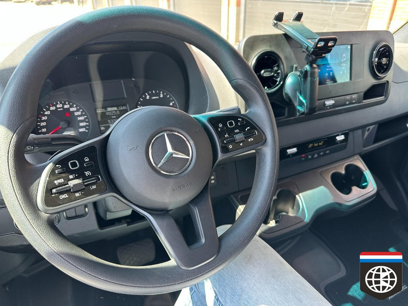 Mercedes-Benz Sprinter lízing Mercedes-Benz Sprinter: 8 kép. Mercedes-Benz Sprinter lízing Mercedes-Benz Sprinter: 8 kép.