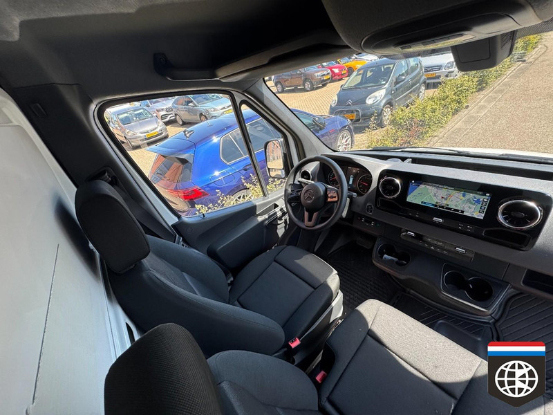 Dobozos kisteherautó Mercedes-Benz Sprinter  Laadbak verwarming - IDEAAL VOOR TRANSPORT VAN BLOEMEN IN DOZEN en/ of KRATTEN: 11 kép.