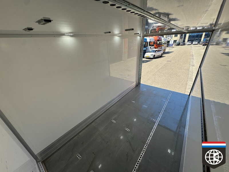 Mercedes-Benz Sprinter Laadbak verwarming - IDEAAL VOOR TRANSPORT VAN BLOEMEN IN DOZEN en/ of KRATTEN - Dobozos kisteherautó: 3 kép. Mercedes-Benz Sprinter Laadbak verwarming - IDEAAL VOOR TRANSPORT VAN BLOEMEN IN DOZEN en/ of KRATTEN - Dobozos kisteherautó: 3 kép.
