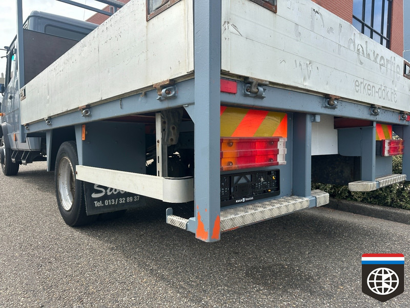 Mercedes-Benz Vario 814 D / CREW CAB / PTO - Furgon: 5 kép. Mercedes-Benz Vario 814 D / CREW CAB / PTO - Furgon: 5 kép.