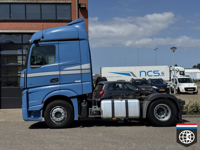 Mercedes-Benz ACTROS 1848 RETARDER - PTO - EURO 6 D - Nyergesvontató: 3 kép. Mercedes-Benz ACTROS 1848 RETARDER - PTO - EURO 6 D - Nyergesvontató: 3 kép.