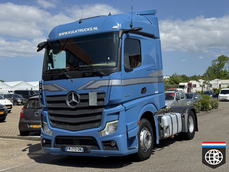 Mercedes-Benz ACTROS 1848 RETARDER - PTO - EURO 6 D - Nyergesvontató: 2 kép. Mercedes-Benz ACTROS 1848 RETARDER - PTO - EURO 6 D - Nyergesvontató: 2 kép.