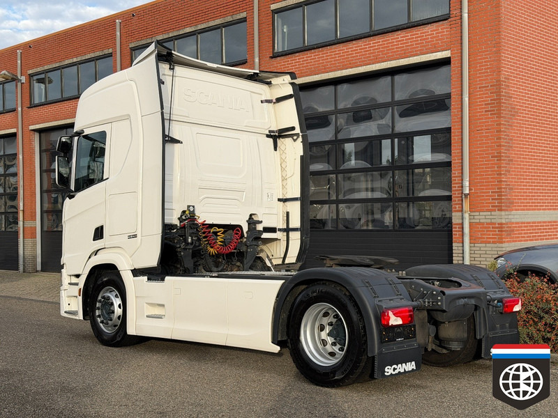 Scania R 500 NIGHT A/C - FULL SPOILER - RETARDER - EURO6D - Nyergesvontató: 4 kép. Scania R 500 NIGHT A/C - FULL SPOILER - RETARDER - EURO6D - Nyergesvontató: 4 kép.