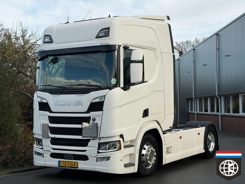 Scania R450 ADR / VLG - Retarder - Full spoiler - ALU WHEELS - Nyergesvontató: 1 kép. Scania R450 ADR / VLG - Retarder - Full spoiler - ALU WHEELS - Nyergesvontató: 1 kép.
