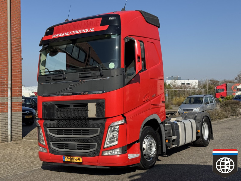 Volvo FH 420 4X2 420 - ADR/VLG - PTO - EURO 6C - Nyergesvontató: 2 kép. Volvo FH 420 4X2 420 - ADR/VLG - PTO - EURO 6C - Nyergesvontató: 2 kép.
