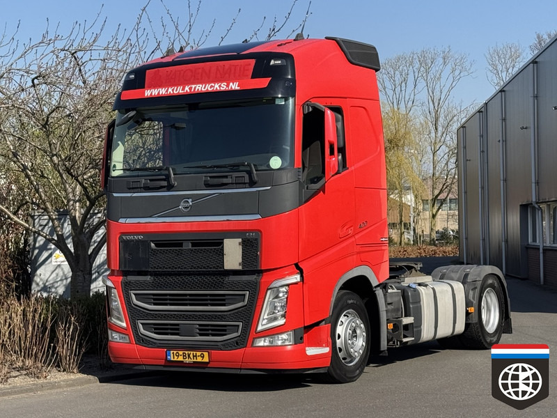 Volvo FH 420 4X2 420 - ADR/VLG - PTO - EURO 6C - Nyergesvontató: 1 kép. Volvo FH 420 4X2 420 - ADR/VLG - PTO - EURO 6C - Nyergesvontató: 1 kép.