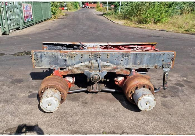 Iveco Eurotrakker 28/37 05C98 - Alkatrész: 2 kép. Iveco Eurotrakker 28/37 05C98 - Alkatrész: 2 kép.