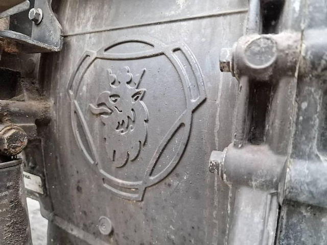 Scania GRS 905 - Alkatrész: 5 kép. Scania GRS 905 - Alkatrész: 5 kép.