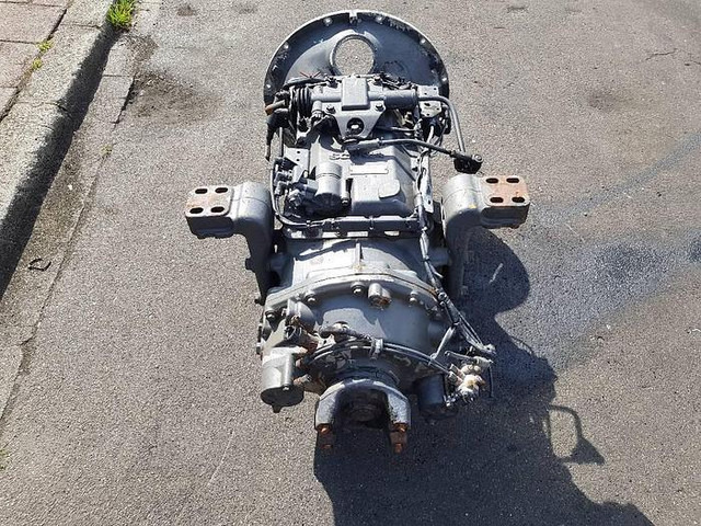 Scania GRS890 - Alkatrész: 4 kép. Scania GRS890 - Alkatrész: 4 kép.