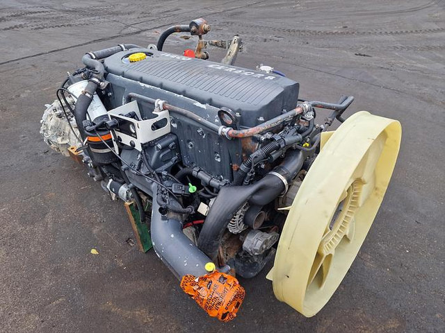 Motor - Teherautó Iveco Cursor 8: 6 kép.