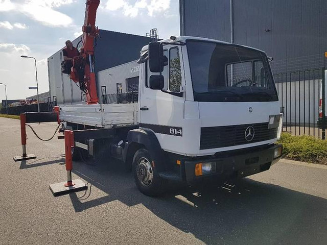Mercedes-Benz OM366 814 - Autódaru: 4 kép. Mercedes-Benz OM366 814 - Autódaru: 4 kép.
