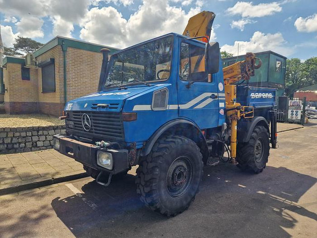 Mercedes-Benz U 1200 4X4 - Darus autó: 2 kép. Mercedes-Benz U 1200 4X4 - Darus autó: 2 kép.