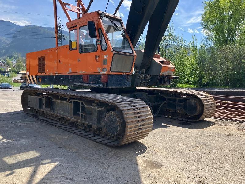 HITACHI KH180-3 - Lánctalpas daru: 2 kép. HITACHI KH180-3 - Lánctalpas daru: 2 kép.