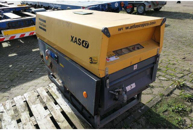 Atlas-Copco XAS 47 DD, 7bar, Kubota, Kompressor, Generator - Légkompresszor: 2 kép. Atlas-Copco XAS 47 DD, 7bar, Kubota, Kompressor, Generator - Légkompresszor: 2 kép.