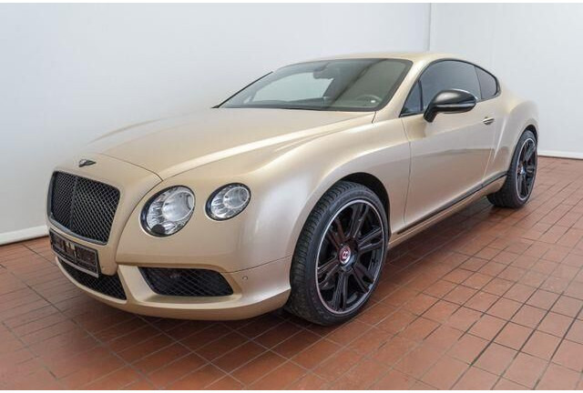 Bentley Continental GT 4.0 V8 4WD/Kamera/21 Zoll/LED - Kupé: 1 kép. Bentley Continental GT 4.0 V8 4WD/Kamera/21 Zoll/LED - Kupé: 1 kép.