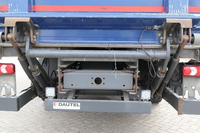 DAF LF 220 FA/6,10 m. lang/Carrier Supra 550/Luftfed - Hűtős teherautó: 5 kép. DAF LF 220 FA/6,10 m. lang/Carrier Supra 550/Luftfed - Hűtős teherautó: 5 kép.