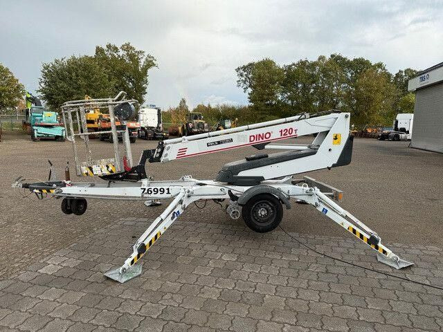 Dino 120 T, Arbeitshöhe 12m, Hydr. Radantrieb - Emelőkosaras utánfutó: 2 kép. Dino 120 T, Arbeitshöhe 12m, Hydr. Radantrieb - Emelőkosaras utánfutó: 2 kép.