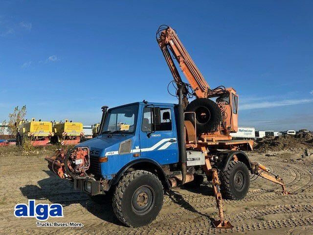 Unimog U 1450 4x4, Zug & Bergwinde, Kran, Greifer, AH - Építőipari gépek: 1 kép. Unimog U 1450 4x4, Zug & Bergwinde, Kran, Greifer, AH - Építőipari gépek: 1 kép.