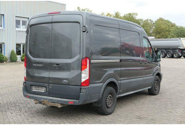 Ford Transit 4x2, 3 Sitz, Klima, AHK, Handwerker - Furgon: 4 kép. Ford Transit 4x2, 3 Sitz, Klima, AHK, Handwerker - Furgon: 4 kép.