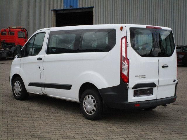 Ford Transit Custom, 9 Sitze, Euro 6 - Minibusz, Kisbusz: 2 kép. Ford Transit Custom, 9 Sitze, Euro 6 - Minibusz, Kisbusz: 2 kép.
