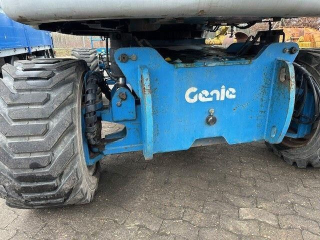Genie Z 80/60, Arbeitshöhe 25,77m., Allrad, Gelände - Személyemelő: 4 kép. Genie Z 80/60, Arbeitshöhe 25,77m., Allrad, Gelände - Személyemelő: 4 kép.