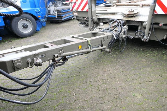 Goldhofer Spezial Tieflader für Schwertransport Goldhofer Spezial Tieflader für Schwertransport, 80to. NL - Pótkocsi mélybölcsős: 4 kép. Goldhofer Spezial Tieflader für Schwertransport Goldhofer Spezial Tieflader für Schwertransport, 80to. NL - Pótkocsi mélybölcsős: 4 kép.