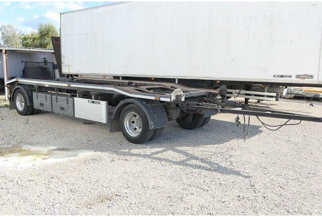 HKM G 18 ZL 5,0, Außenroller 5 bis 7m, Luftfederun - Pótkocsi cserefelépítményes: 2 kép. HKM G 18 ZL 5,0, Außenroller 5 bis 7m, Luftfederun - Pótkocsi cserefelépítményes: 2 kép.