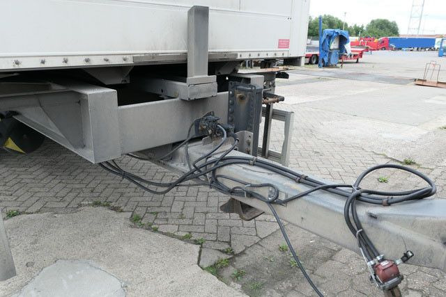 Hiebenthal ZWH 18, Tandem, Verzinkt, Zentralachs-Anh., BDF - Pótkocsi cserefelépítményes: 3 kép. Hiebenthal ZWH 18, Tandem, Verzinkt, Zentralachs-Anh., BDF - Pótkocsi cserefelépítményes: 3 kép.