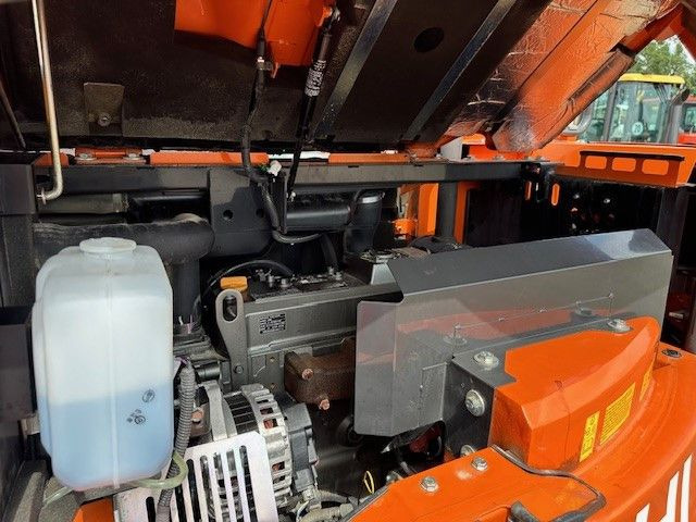 Minikotró Hitachi ZX 85USB-5A, Hydr. S.W.S., Div. Zubehör,Kurzheck: 11 kép.