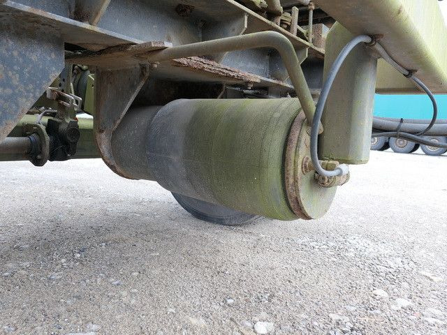 Hüffermann HKA 18.70, Außenroller, BPW, kl. Bereifung - Multiliftes/ Konténerszállító pótkocsi: 5 kép. Hüffermann HKA 18.70, Außenroller, BPW, kl. Bereifung - Multiliftes/ Konténerszállító pótkocsi: 5 kép.