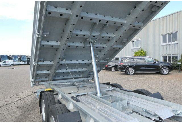 Humbaur HTK 135024 L, Kipper, Rampen, Verzinkt, 13to. - Pótkocsi mélybölcsős: 2 kép. Humbaur HTK 135024 L, Kipper, Rampen, Verzinkt, 13to. - Pótkocsi mélybölcsős: 2 kép.