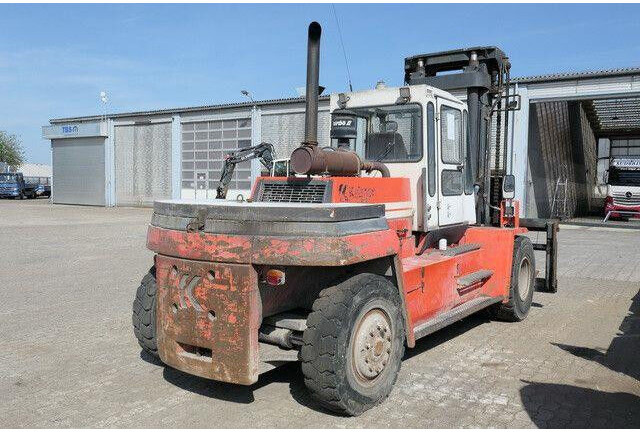 Kalmar DC 16-1200/Schwerlast Frontstapler - Dízel targonca: 4 kép. Kalmar DC 16-1200/Schwerlast Frontstapler - Dízel targonca: 4 kép.