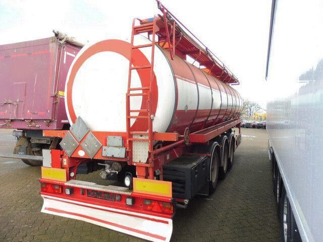 Kässbohrer Isoliert, Chemie, V2A, 32m³,Kompresor,Alu-Felgen - Tartályos félpótkocsi: 4 kép. Kässbohrer Isoliert, Chemie, V2A, 32m³,Kompresor,Alu-Felgen - Tartályos félpótkocsi: 4 kép.