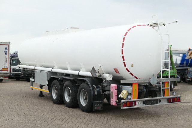 Kässbohrer STH 34/10-24/Tank 34.000 ltr./Unterbefüll./Pumpe - Tartályos félpótkocsi: 3 kép. Kässbohrer STH 34/10-24/Tank 34.000 ltr./Unterbefüll./Pumpe - Tartályos félpótkocsi: 3 kép.